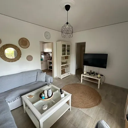 Holiday home Labrini's House *