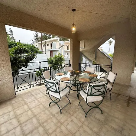 Дом отдыха Labrini's House